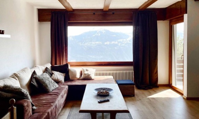 Randogne Apartment | Scenic Retreat at Lisière-Sud with Spa and Lake Views