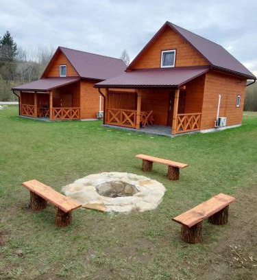 Czarna Ski Chalet | Unforgettable Lisi Zakątek with Oceanfront Views