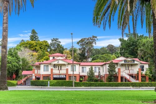 Girards Hill Hotel | Cozy Lismore Wilson Motel: Family-Friendly Stay with Breakfast
