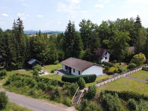 Lissendorf House | Comfortable Holiday Home in Lissendorfer with Terrace