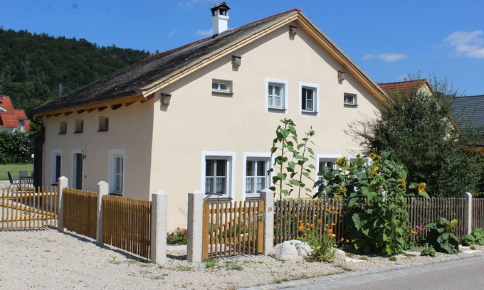 Dietfurt Apartment | Discover the Jura House: Ocean View & Spa Retreat