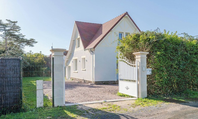 Villers-sur-Mer Villa | Perfect Villa with Garden, Near Beach – Rated 10/10!