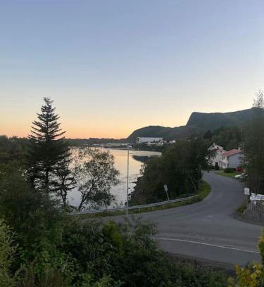 Svolvaer Apartment | Charming Pet-Friendly Studio for Your Perfect Getaway