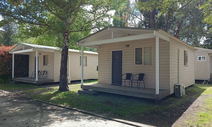 Bowenfels RV Rental | Explore Lithgow Tourist and Van Park: Family-Friendly Retreat