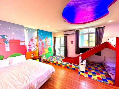 Wujie House | Discover Little Apple B&B: Rated 9/10 with Family-Friendly Amenities
