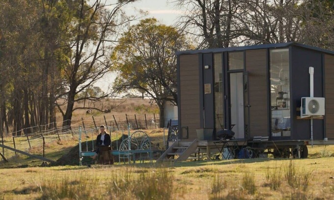 Ulamambri House | Charming Little Argyle Tiny House with Lake View Amenities