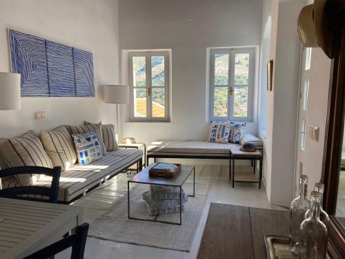 Symi House | Pet-Friendly Retreat: Little Blue in Chorio, Symi