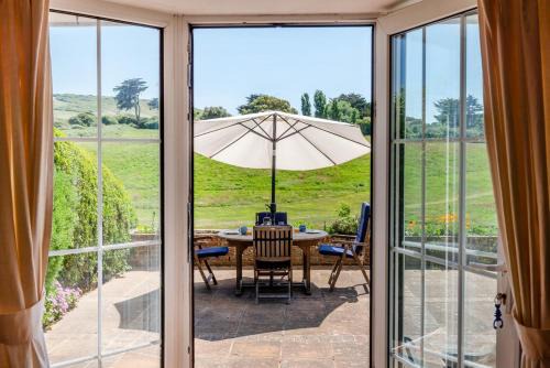 Seaford House | Little Breacon