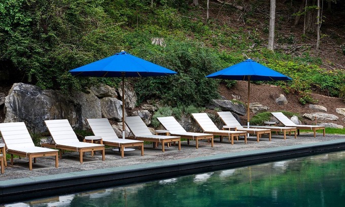 Hillsdale Hotel | Relax at Little Cat Lodge: Pool, Spa & Family-Friendly Fun