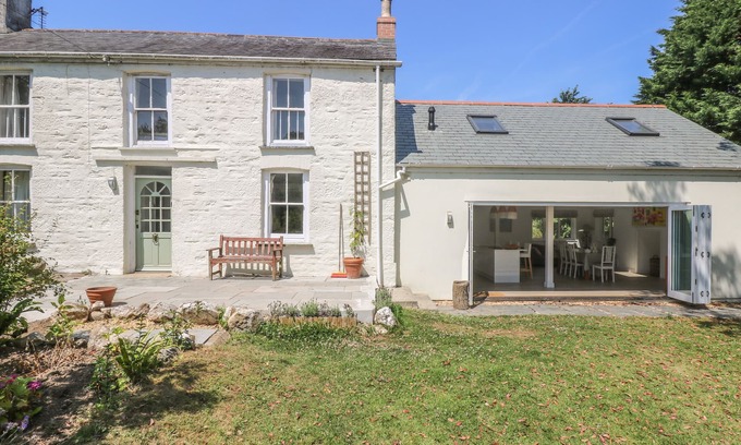 Truro Cottage | Little Chycoose: Pet-Friendly Country Cottage in Truro