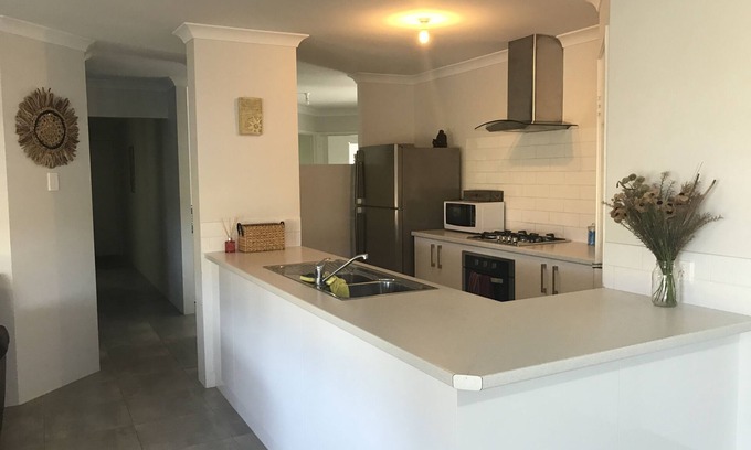 Dardanup House | Charming Little Farm - Dardanup with Oceanfront Views