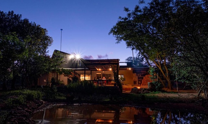 Maanhaarand House | Inviting Little Forest Farm: Rated 9.4/10 & Family-Friendly