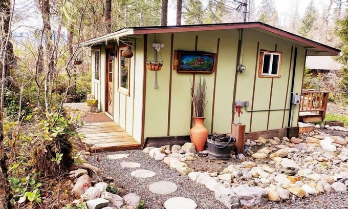 Paradise Estates Cabin | Explore Little Green Cabin on Big Creek, 9.8 Rated Retreat!