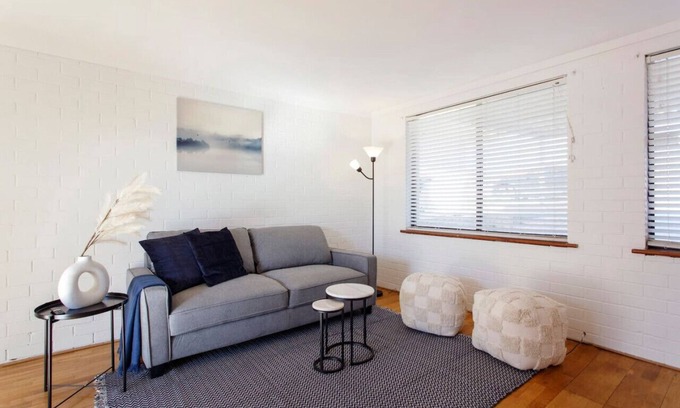 Hillarys Cottage | Family-Friendly Retreat at Little Haven Hillarys Awaits