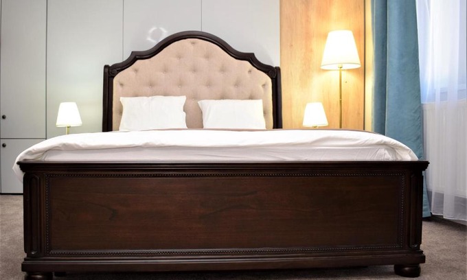 Three Oaks Apartment | Kid-Friendly Little House - Guest Rated 9.6/10