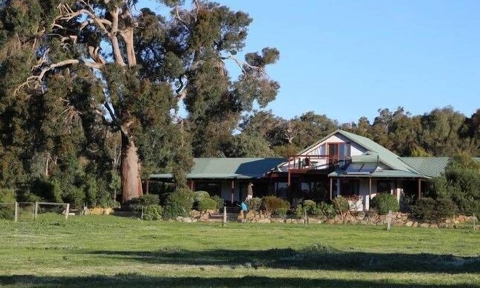 Quedjinup House | Perfect Getaway at Little John Property in Yallingup