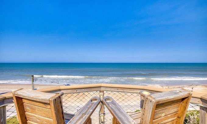 Bethune Beach House | 'Little Latitude' Low Tide - Oceanfront Ground Floor Bungalow!