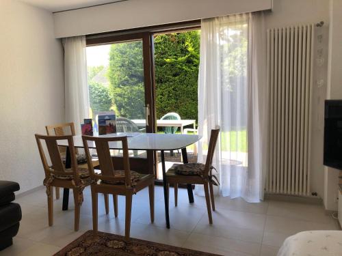 La Tour-de-Peilz Apartment | Discover Little Nest: Family-Friendly Retreat with Dining