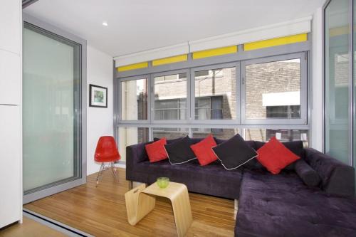 Darlinghurst Apartment | Stylish Darlinghurst Apartment with New York Vibe & Pet-Friendly