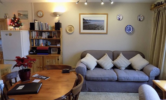 Bideford House | Pet-Friendly Little Nod Bungalow with Ocean Views in Devon