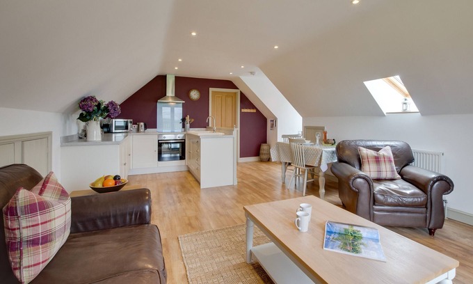 Foxley House | Cozy Little Owl Loft: Perfect One Bedroom Getaway