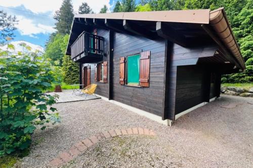 Granges-Aumontzey Ski Chalet | Inviting Chalet Ideal for Family Getaways and Relaxation