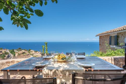 Banyalbufar House | Discover Little Paradise in Banyalbufar - 4-Star Retreat