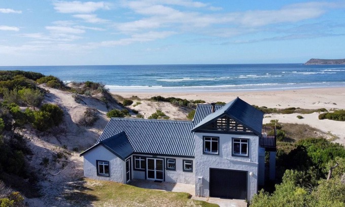 Witsand House | Little Paradise - Unique Beach House on the Indian Ocean with Stunning Views