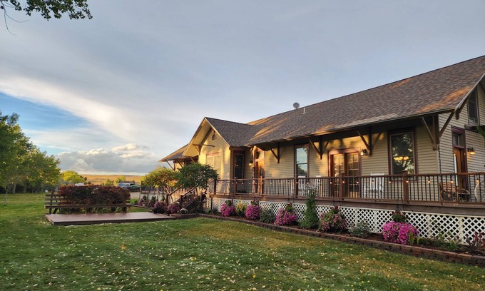 Natrona County Other | Experience Relaxation at Little R&R Farmhouse & Train Station
