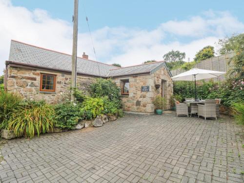 Saint Erth Praze House | Discover Little Riviere: Pet & Child-Friendly Retreat