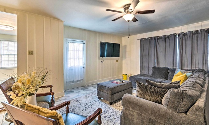 Midtown Cottage | Cozy Little Rock Home Close to Downtown Attractions