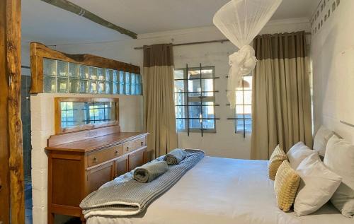 Somerset East Villa | Little Rock Inn