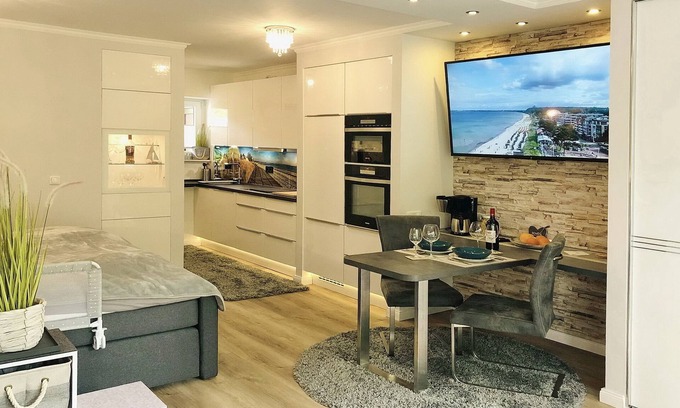 Scharbeutz Apartment | Oceanfront Little Suite Dream Appartement - Rated 10/10