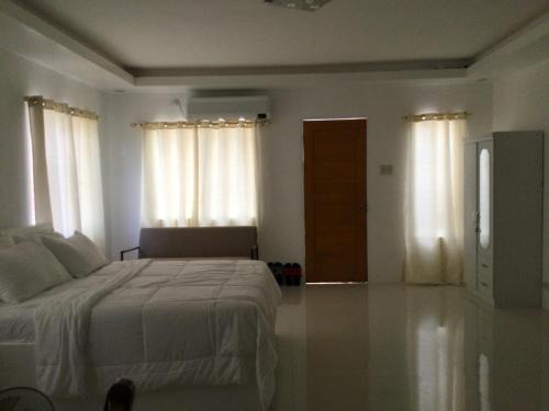 Dipolog Apartment | Budget-Friendly Little White House - Guest Rated 9.8/10