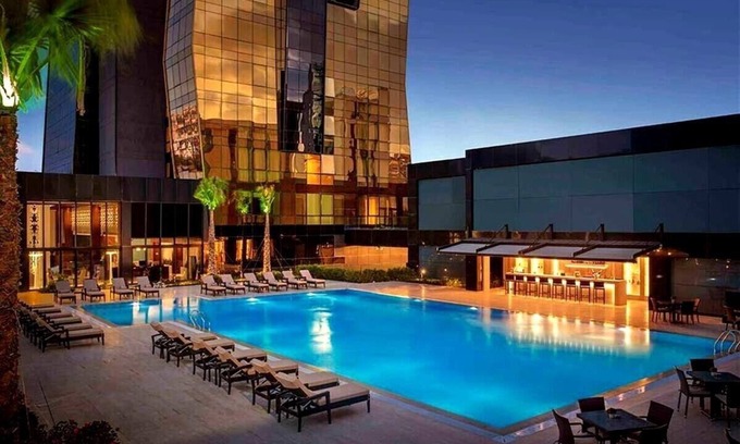 Maltepe Apartment | Refreshing Livanur Flat with Pool, Spa & Fitness Center