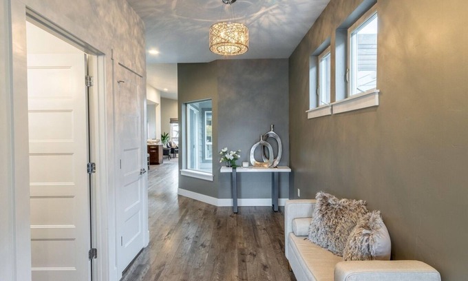 Coeur d'Alene House | Discover Coeur d Alene: Ideal Spot for Recreation & Relaxation
