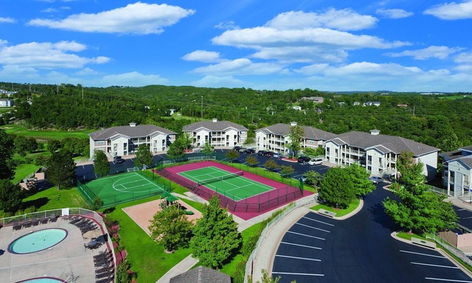 Branson Resort | Vibrant Entertainment Hub with Oceanfront Amenities Await