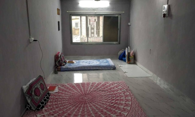 Mumbai House | Experience Mumbai Life at Alien Door Hotel