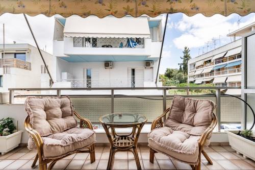 Petralona Apartment | Experience Authentic Athenian Hospitality at Our 4-Star Hotel