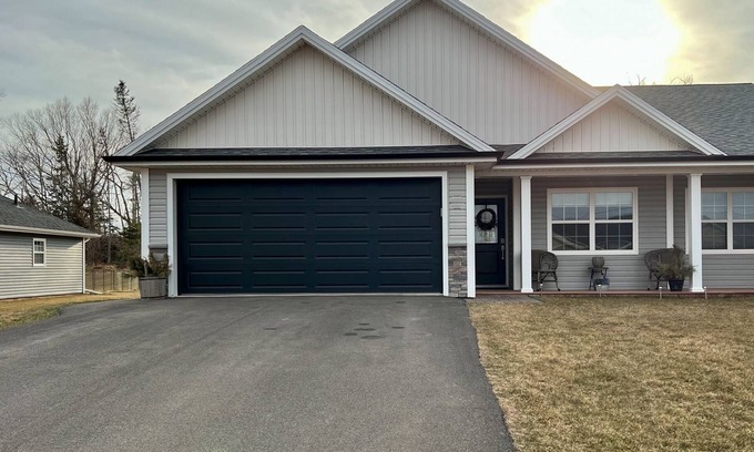 Charlottetown House | Prime Location with Family-Friendly Amenities