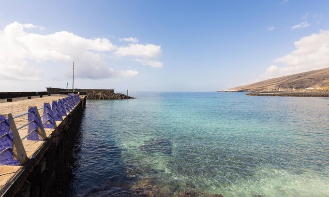 Puerto de Guimar Apartment | Relax at Live Puertito Rifraja with Spa & Breakfast Options