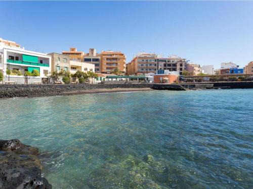 Puerto de Guimar Apartment | Budget-Friendly Stay at Live Puertito Muelle with Family Amenities