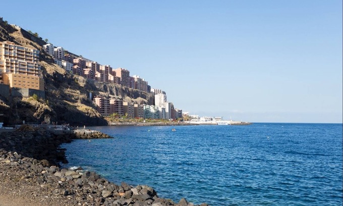 Tabaiba Apartment | Discover Tabaiba Maritime Avenue: Pet Friendly & Spa Relaxation