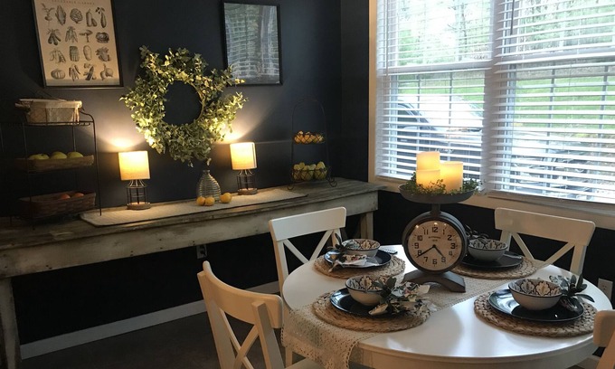 Summerlee House | Lively House for a Lively Crew