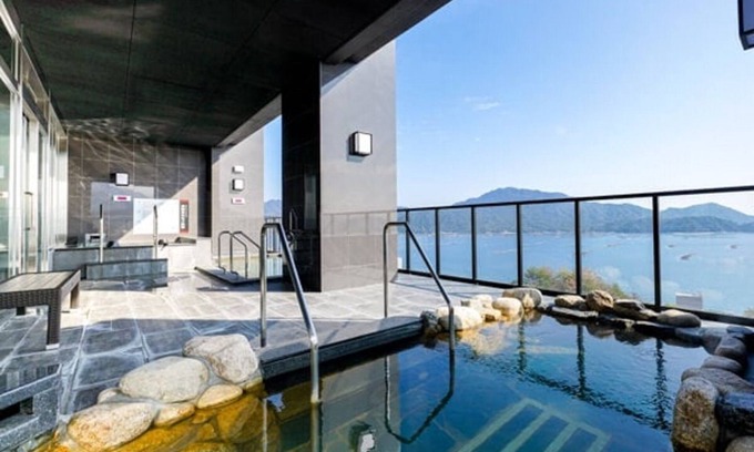 Hatsukaichi Hotel | Relaxing Stay at LiVEMAX RESORT Aki Miyahama-Onsen