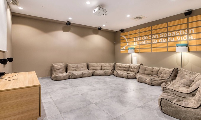 San Sebastian Apartment | Top-Rated Livensa Living Studios in San Sebastián