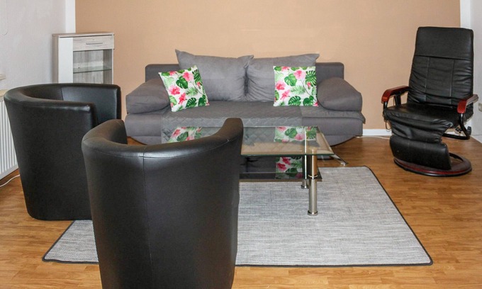 Celle Apartment | Cozy Retreat Amidst Forest and Meadows, 10/10 Guest Rated