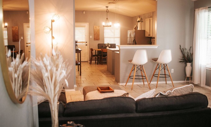 Austin House | Experience Austin: Pet-Friendly Stay Near Tesla & COTA