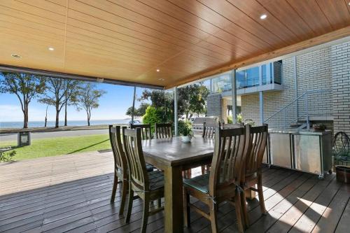 Bongaree House | Experience Life on the Deck at Our Family-Friendly Hotel