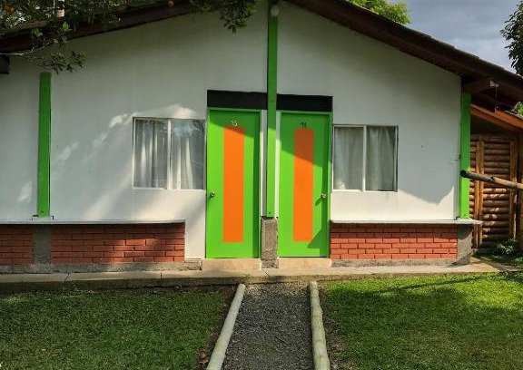 Pereira House | Cozy Room with 2 Double Beds - Ideal for Families